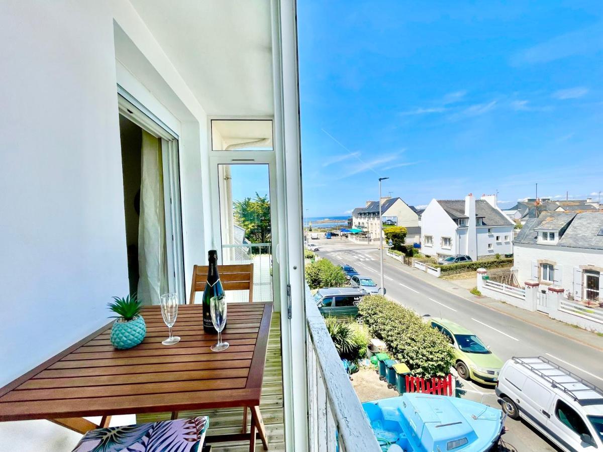 Le Phare Ouest: Oceanfront Retreat with Modern Amenities Apartment Ploemeur Exterior photo