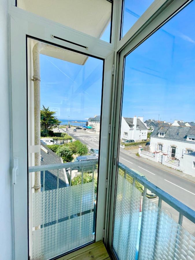 Le Phare Ouest: Oceanfront Retreat with Modern Amenities Apartment Ploemeur Exterior photo